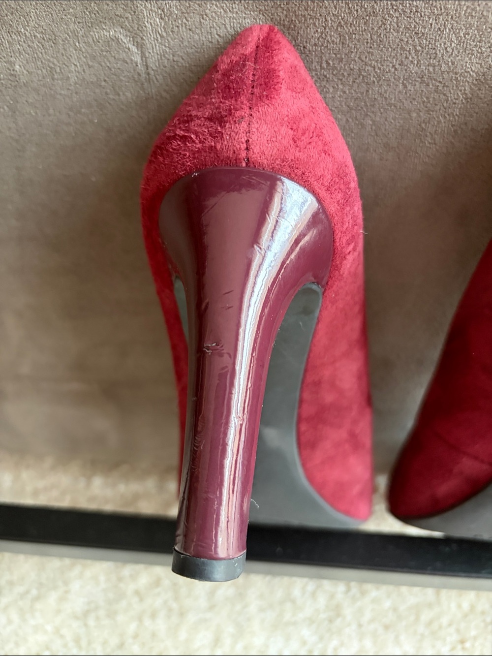 Franco Sarto Women's Burgundy Suede Pointed-Toe Pumps - Picture 5 of 7